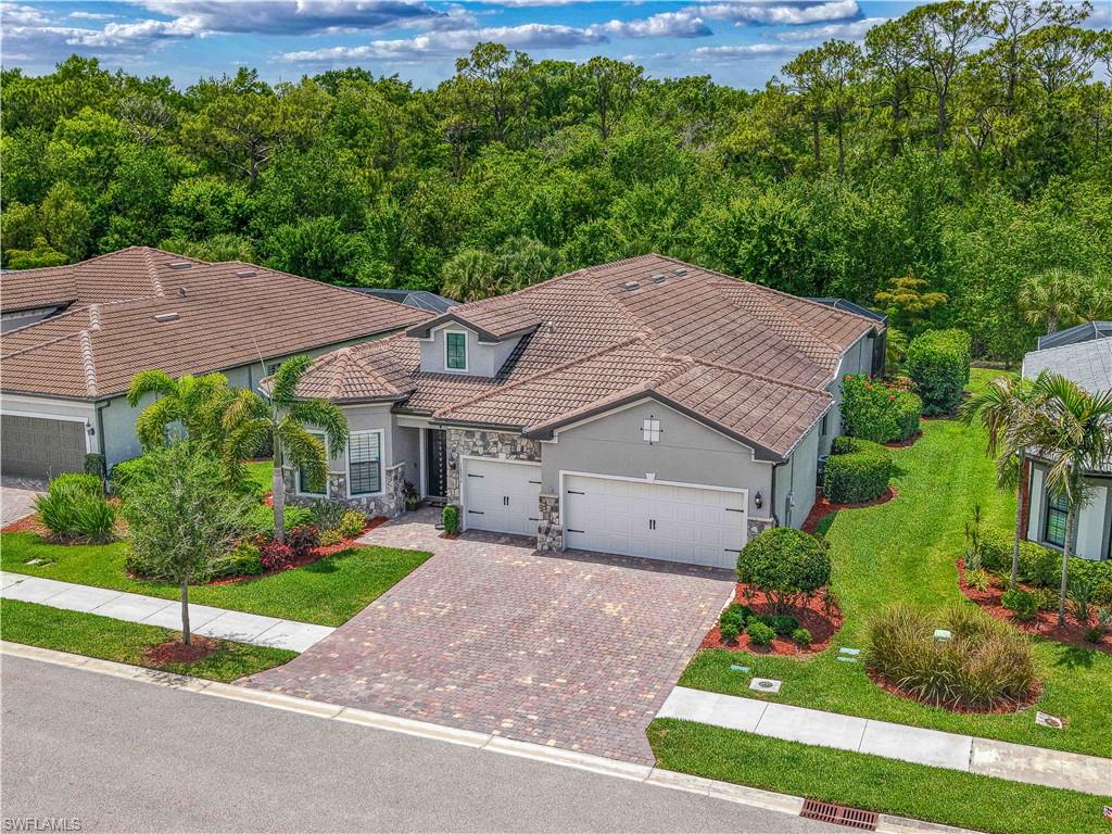 COUNTRY CLUB - Residential
