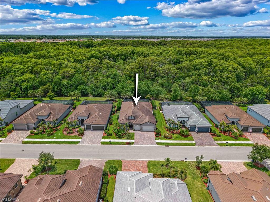 COUNTRY CLUB - Residential