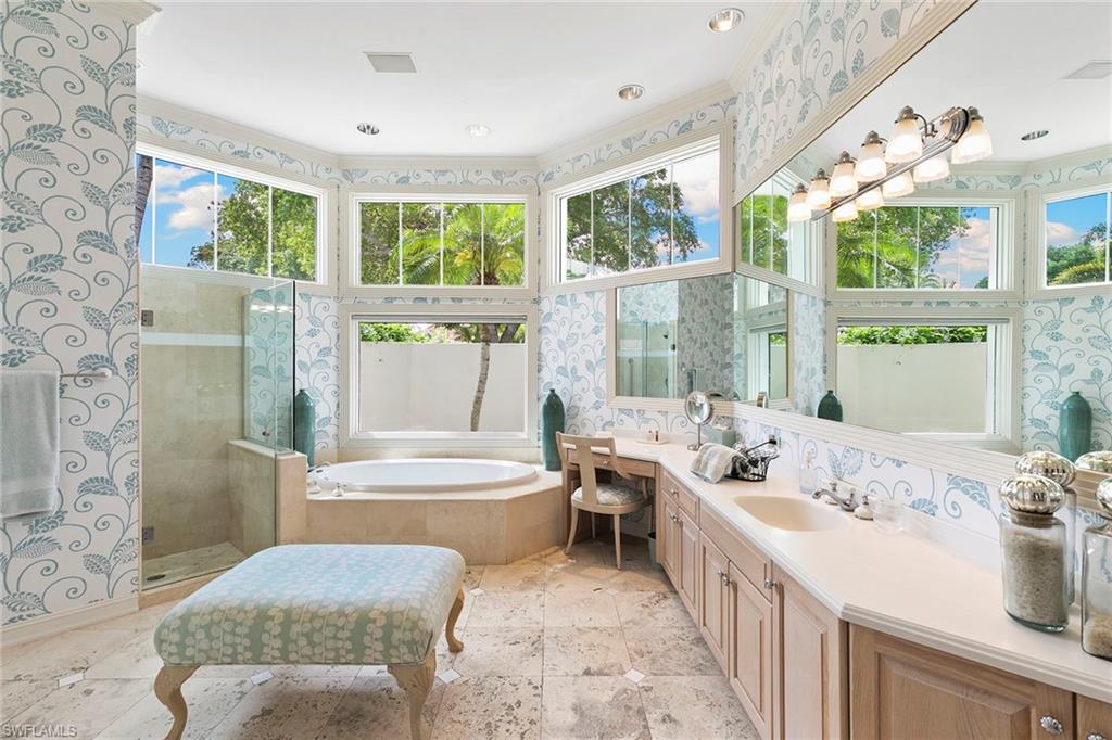 BARRINGTON AT PELICAN BAY - Residential