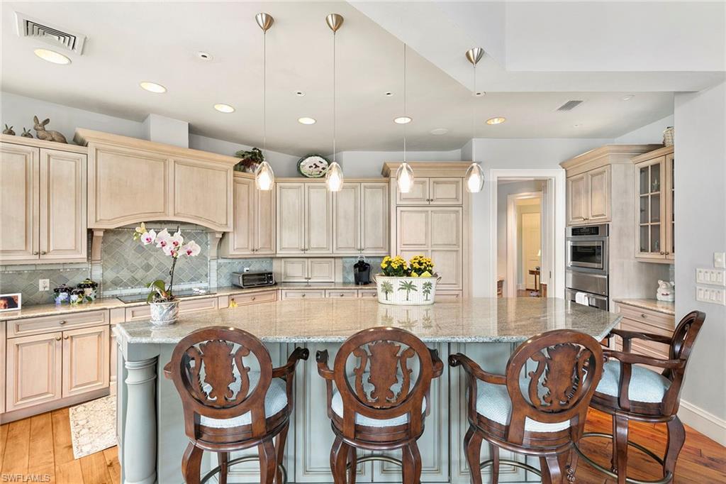 BARRINGTON AT PELICAN BAY - Residential