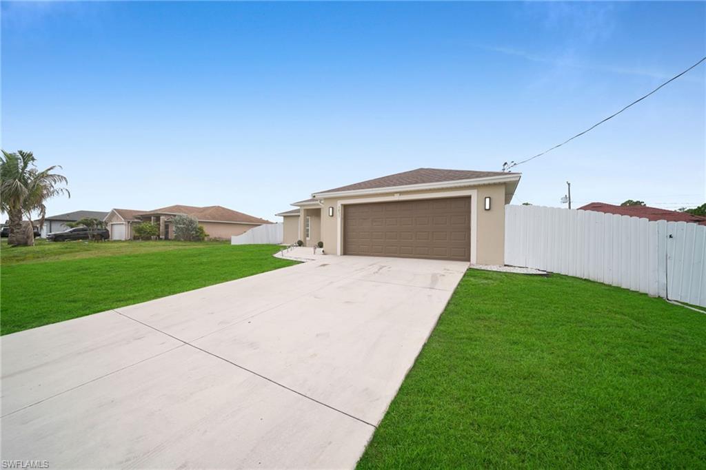 LEHIGH ACRES - Residential