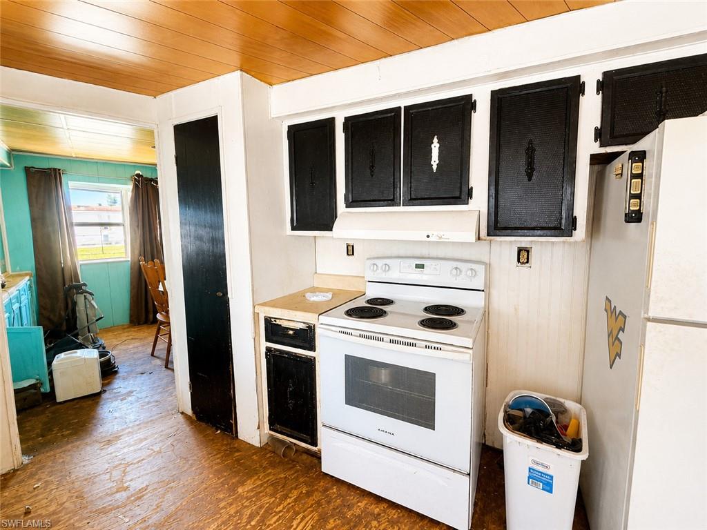 MOORE HAVEN - Residential