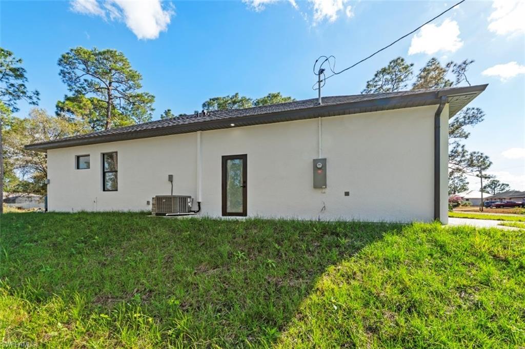 LEHIGH ACRES - Residential