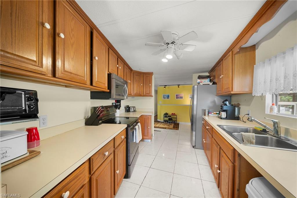 COASTAL ESTATES - Residential