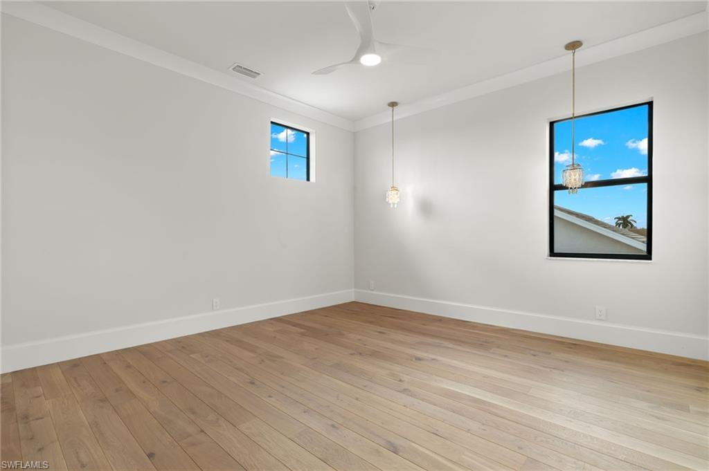MAGNOLIA POINTE - Residential