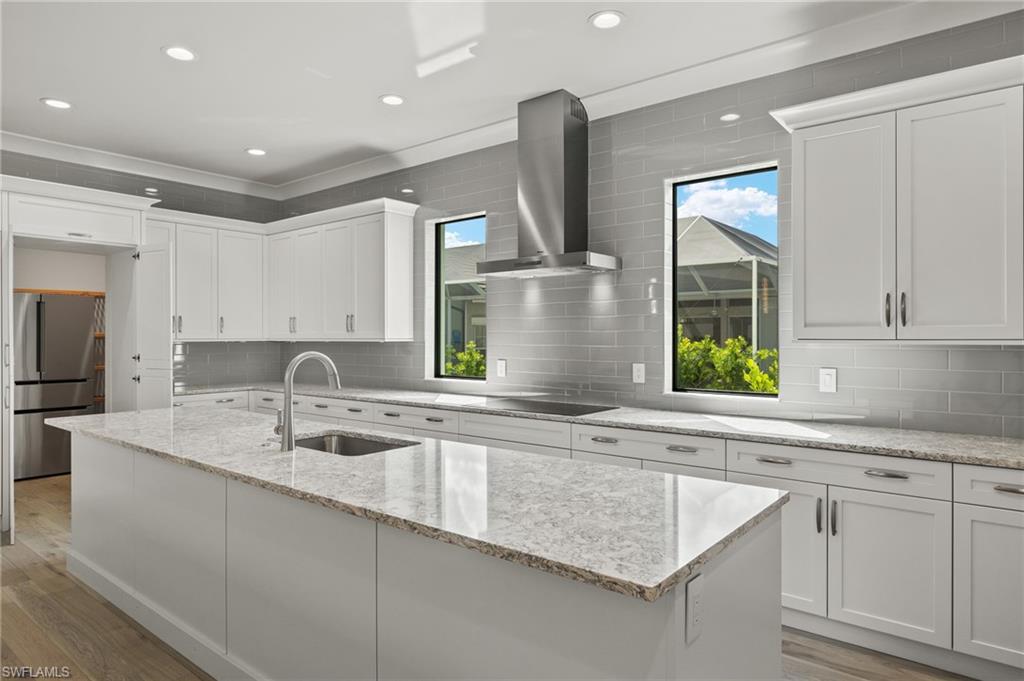 MAGNOLIA POINTE - Residential