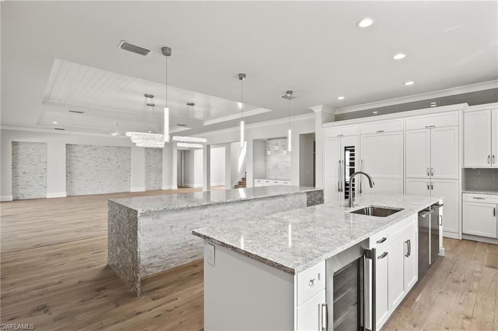 MAGNOLIA POINTE - Residential