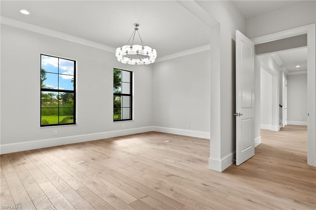 MAGNOLIA POINTE - Residential