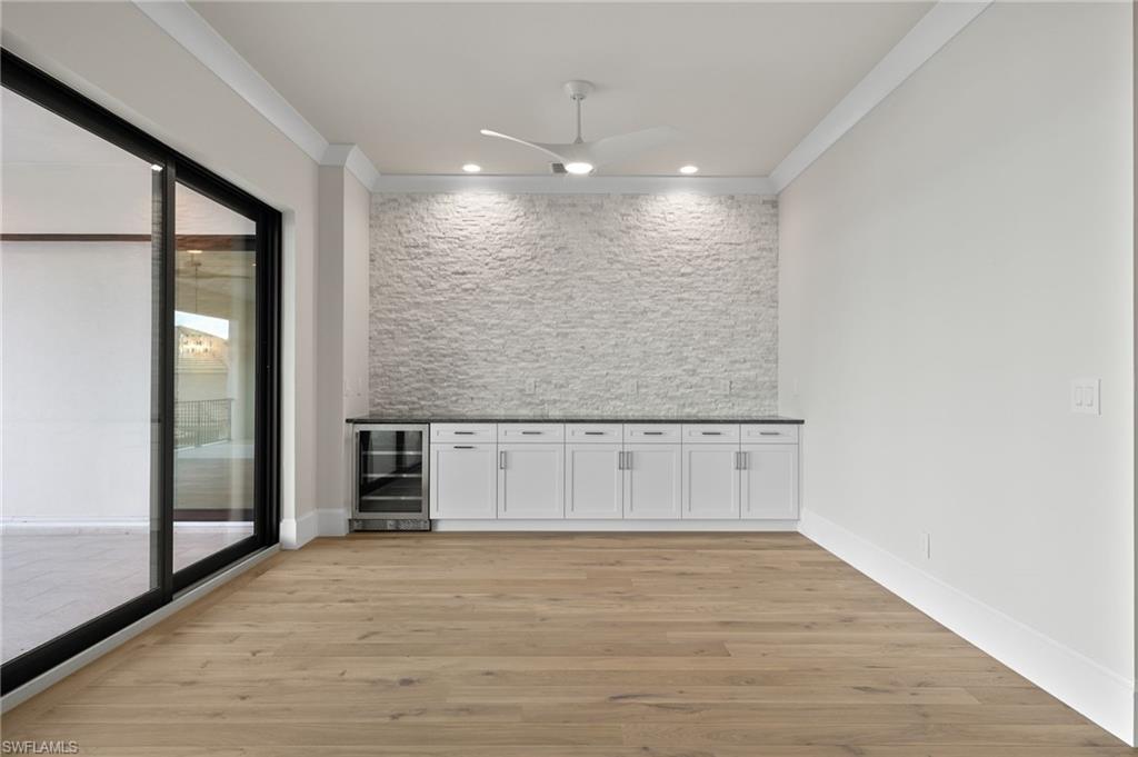 MAGNOLIA POINTE - Residential