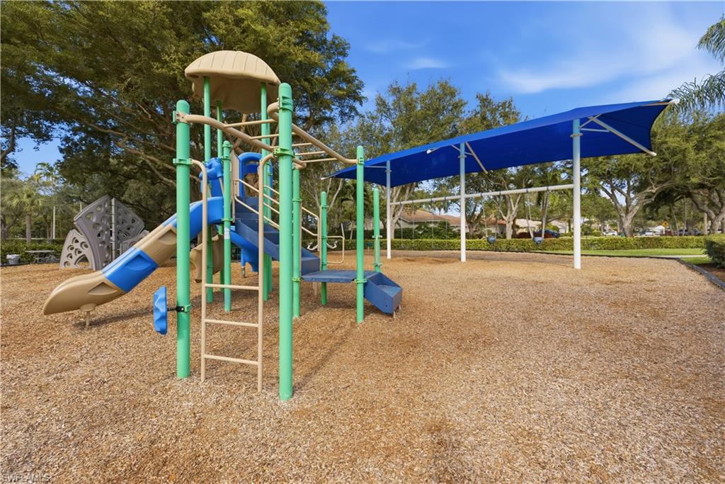 COLONIAL LINKS - Residential Lease