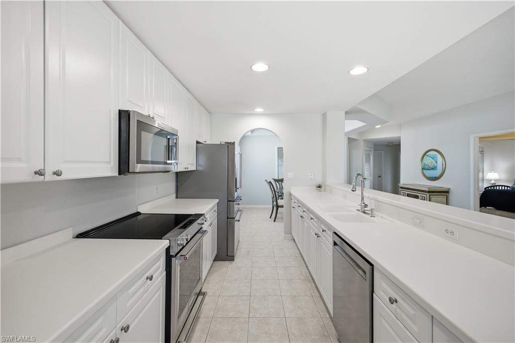 COLONIAL LINKS - Residential Lease