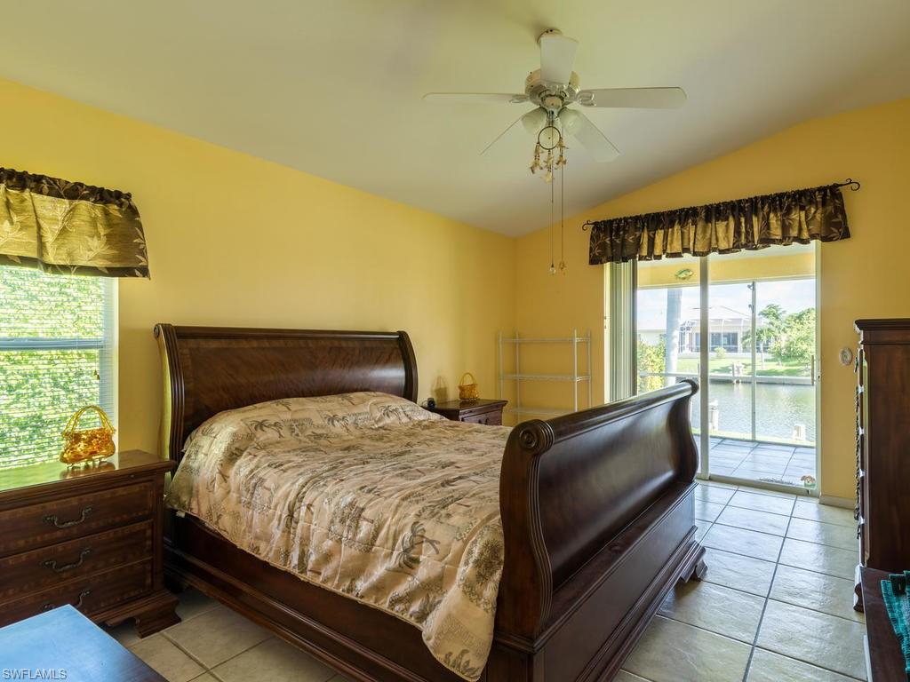 MARCO BEACH - Residential