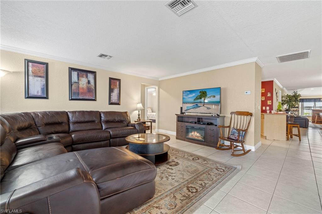 CAPE CORAL - Residential Lease