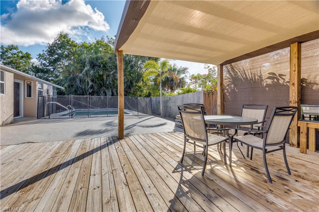 LELY TROPICAL ESTATES - Residential