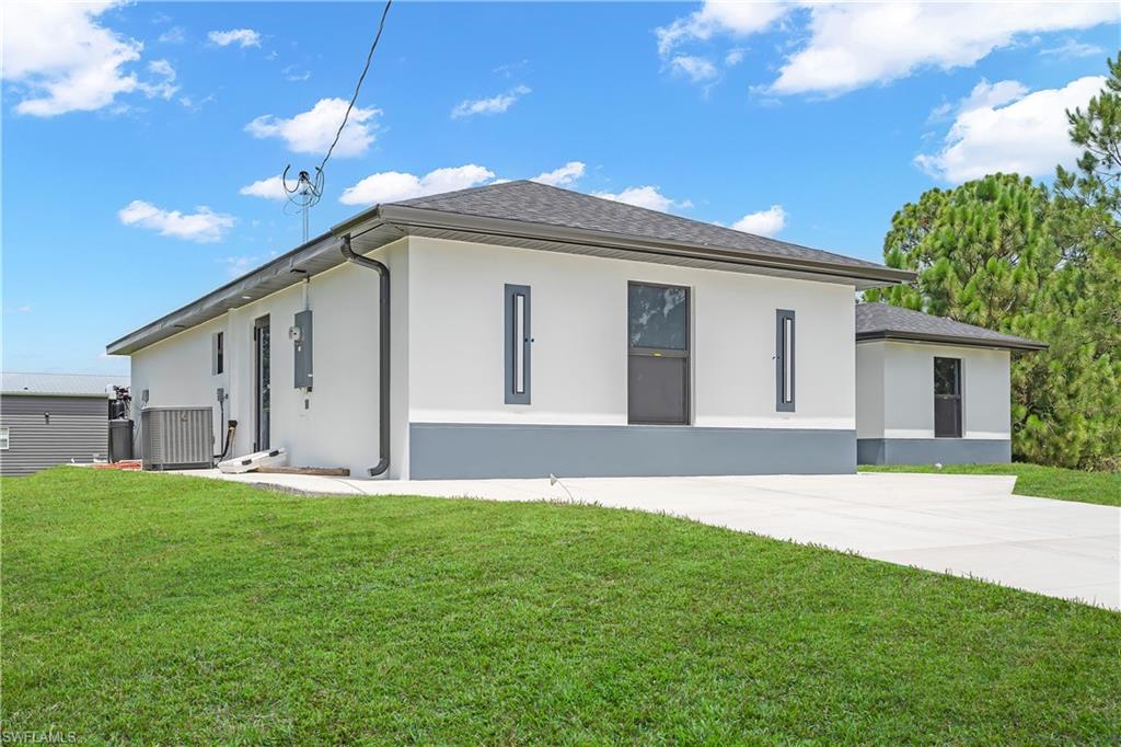 LEHIGH ACRES - Residential