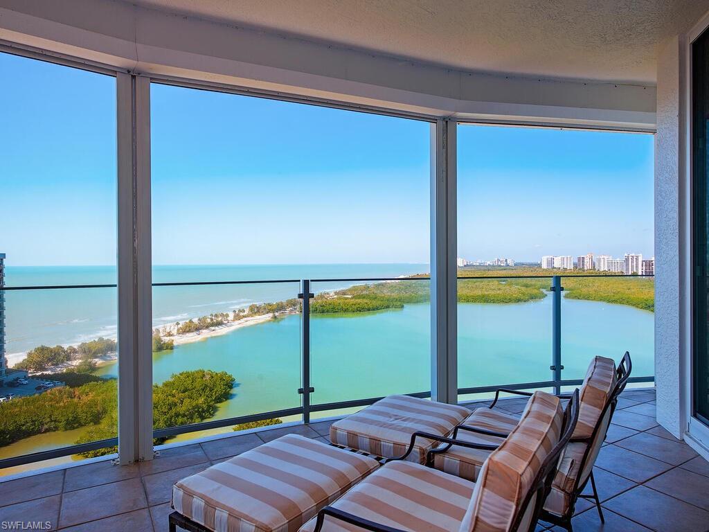 BAYPOINTE AT NAPLES CAY - Residential