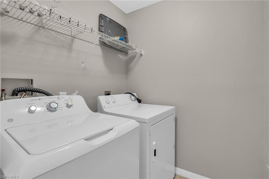 HUNTINGTON LAKES - Residential Lease