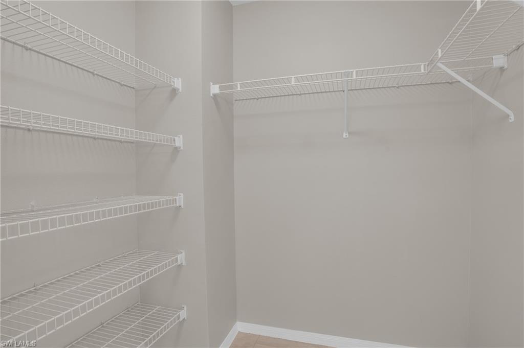 HUNTINGTON LAKES - Residential Lease