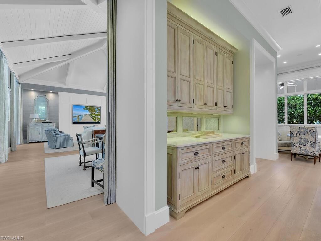 PELICAN BAY WOODS - Residential