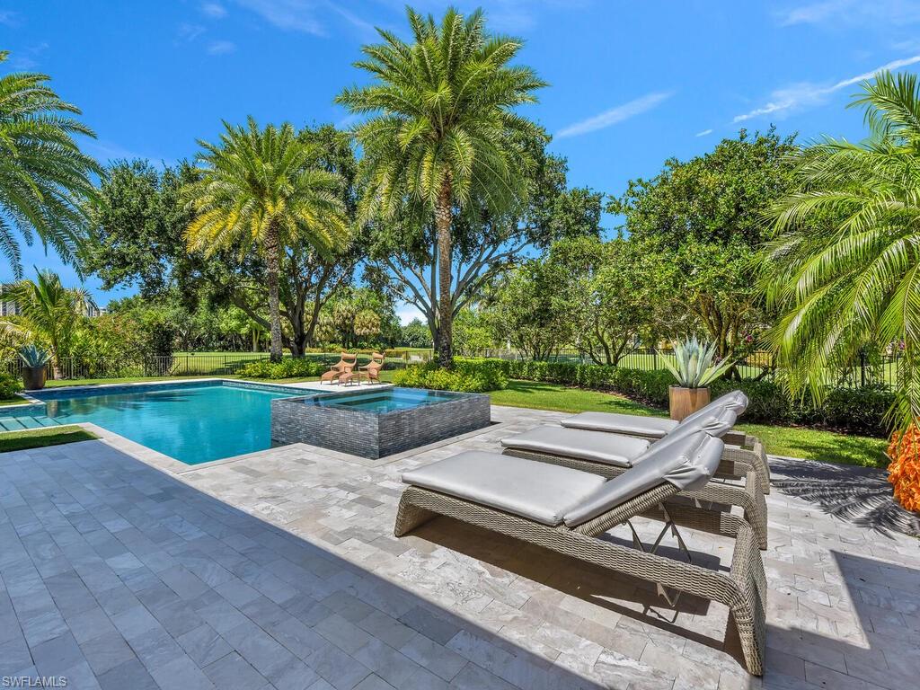 PELICAN BAY WOODS - Residential