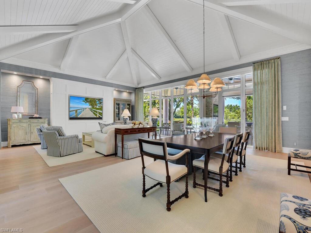 PELICAN BAY WOODS - Residential