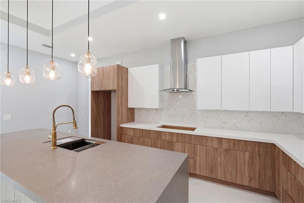 GOLDEN GATE ESTATES - Residential