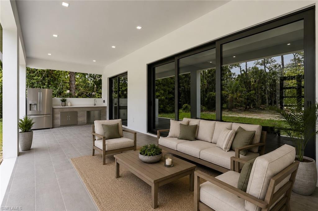 GOLDEN GATE ESTATES - Residential