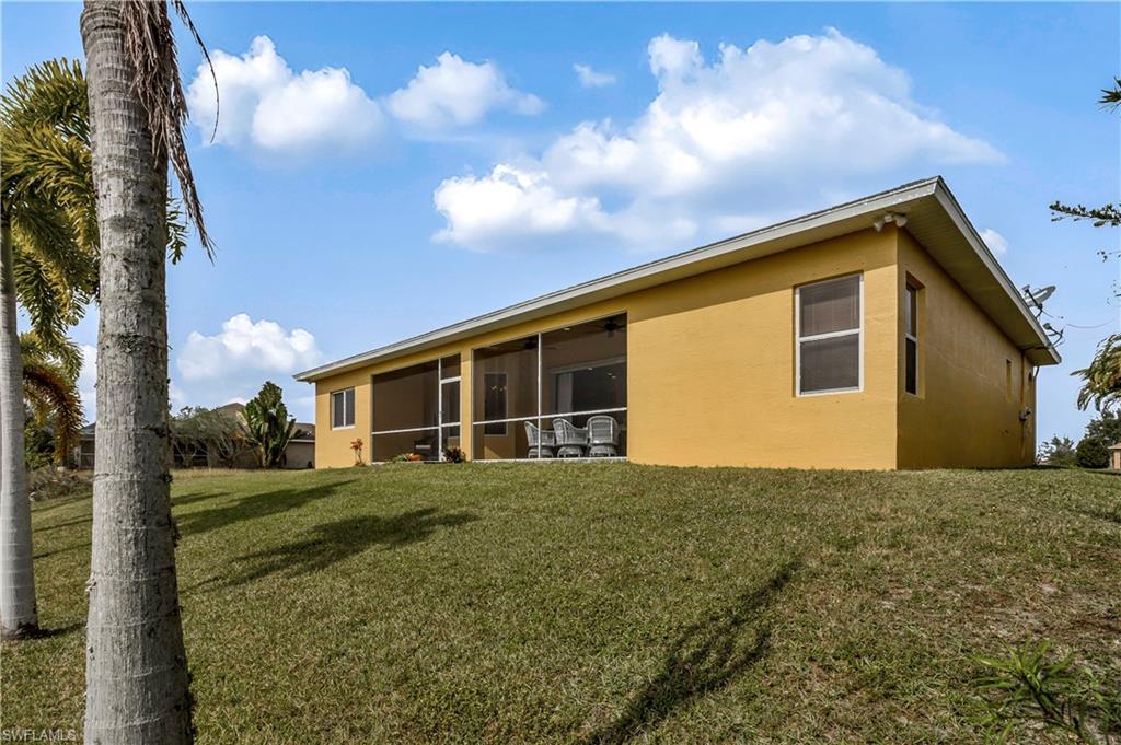 CAPE CORAL - Residential