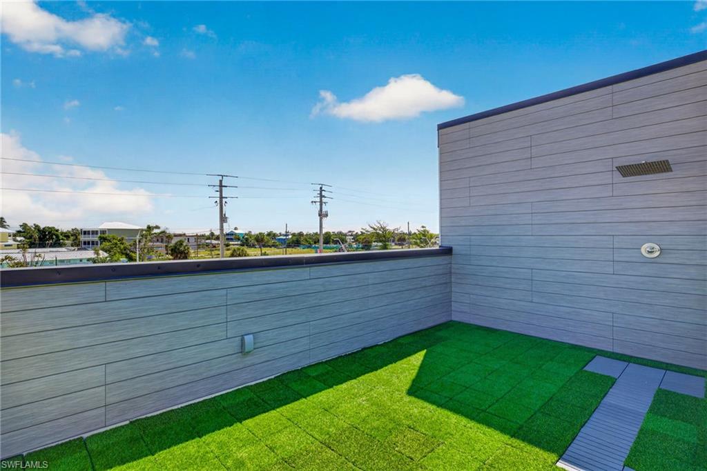 SEAGRAPE - Residential