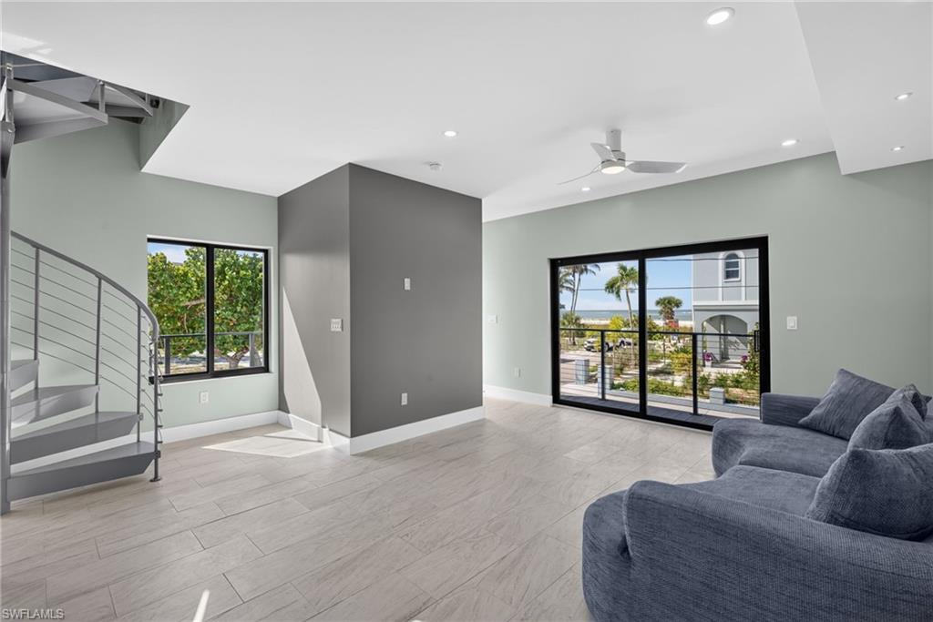 SEAGRAPE - Residential