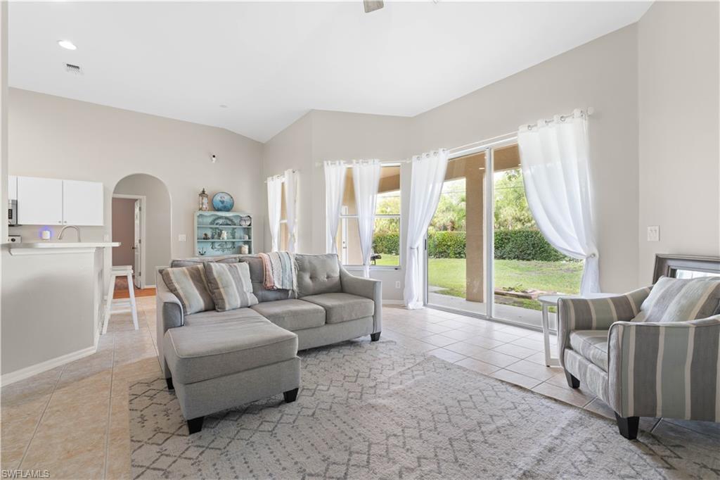 COLONY LAKES - Residential