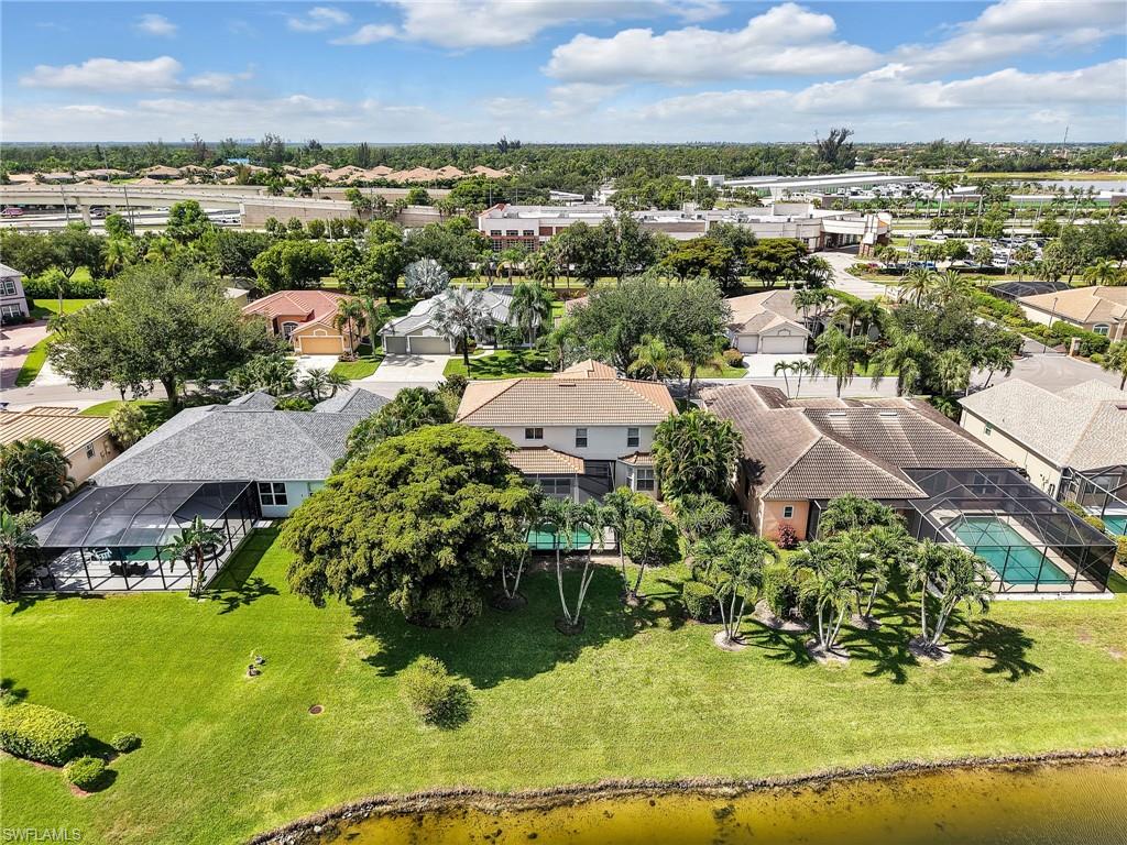 COLONIAL POINTE - Residential