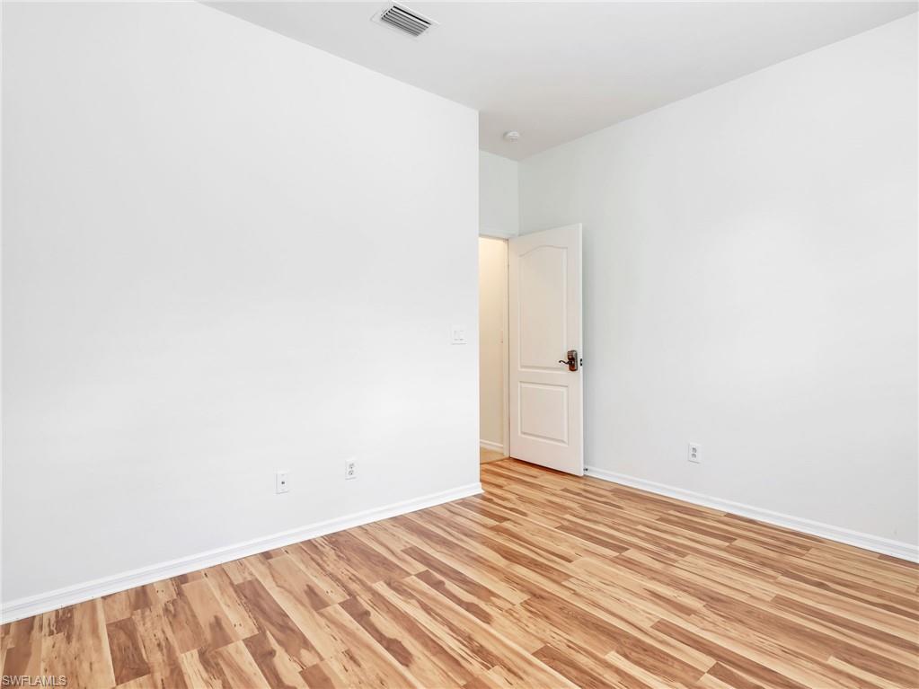 COLONIAL POINTE - Residential