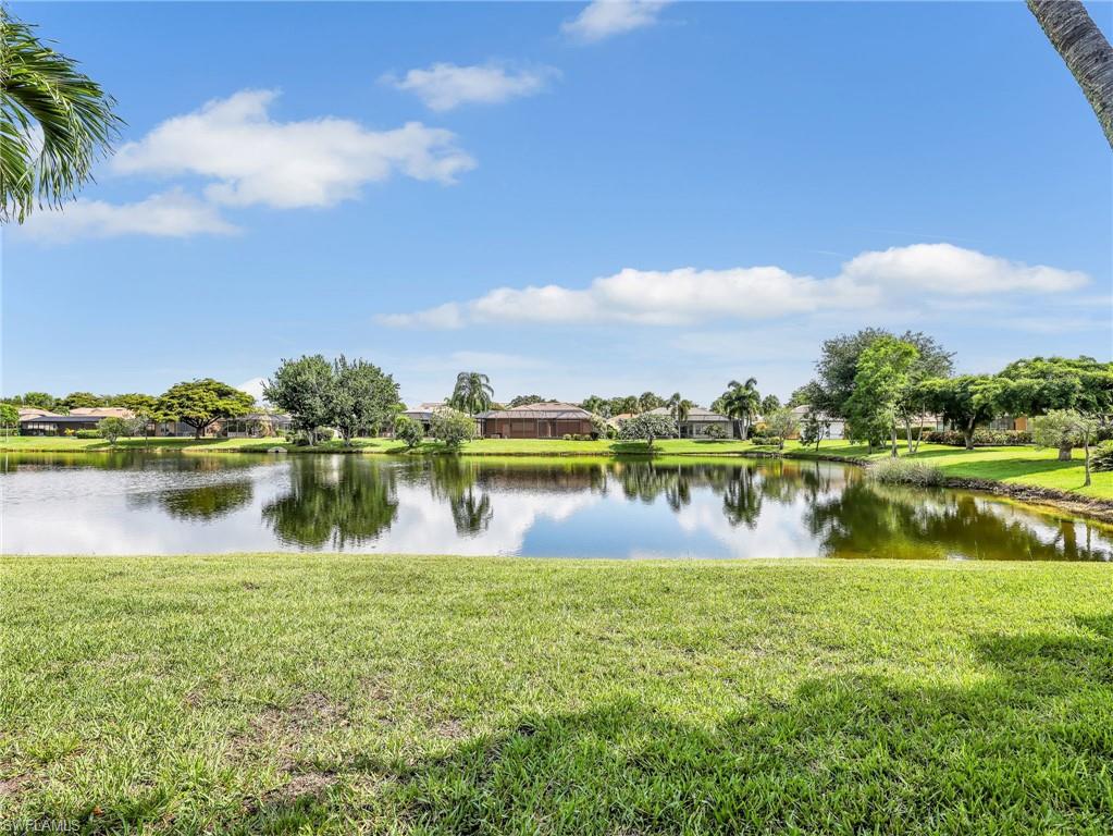 COLONIAL POINTE - Residential