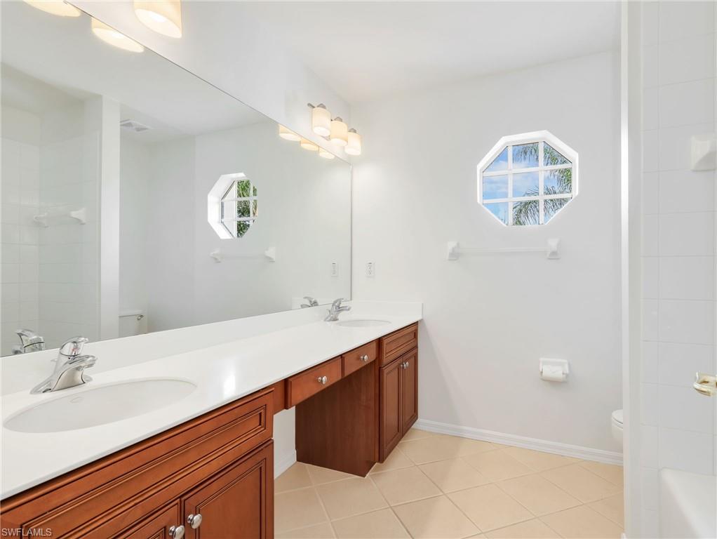 COLONIAL POINTE - Residential