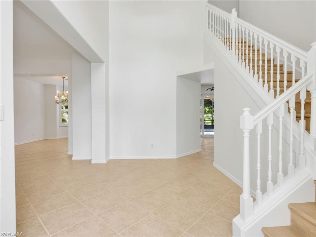 COLONIAL POINTE - Residential
