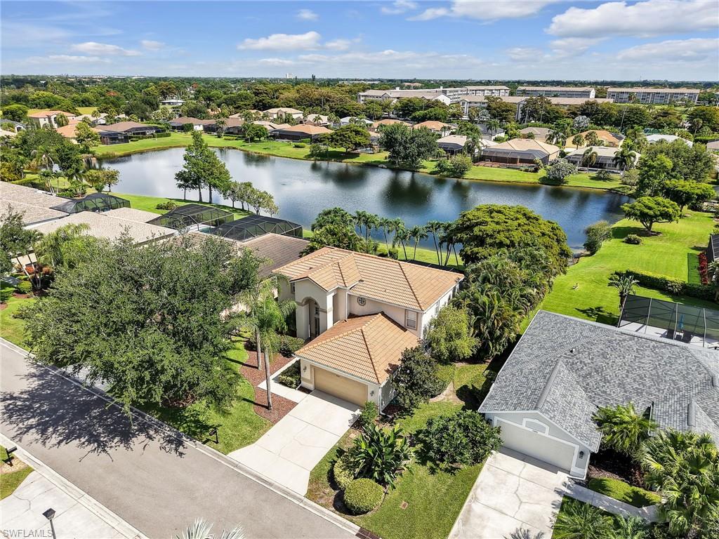 COLONIAL POINTE - Residential