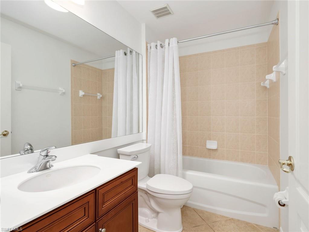 COLONIAL POINTE - Residential
