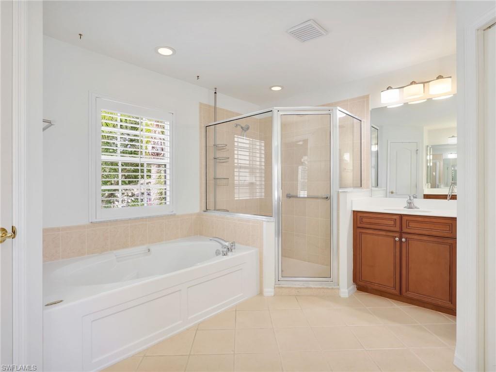 COLONIAL POINTE - Residential