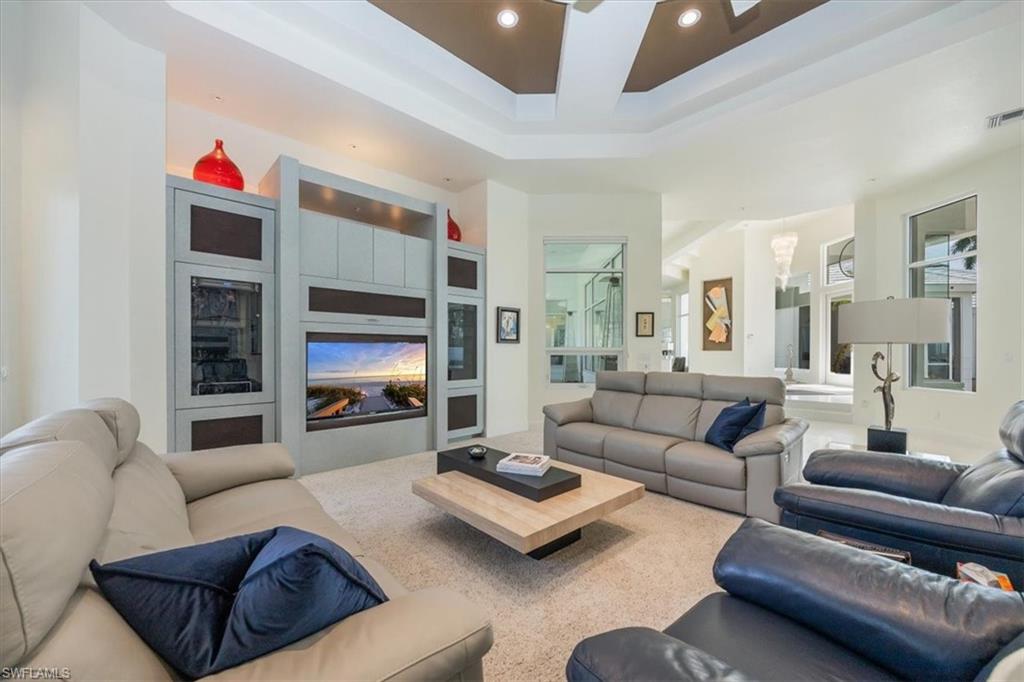 QUAIL WEST - Residential