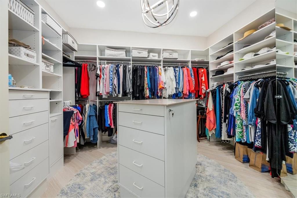 QUAIL WEST - Residential