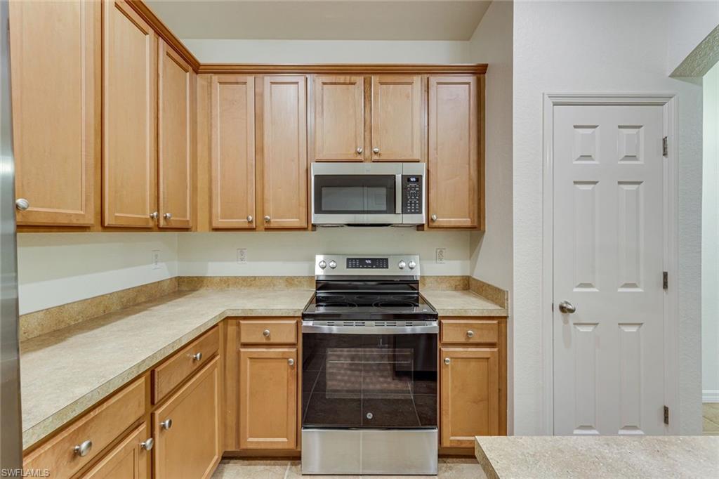 SOMERSET TOWNHOMES - Residential