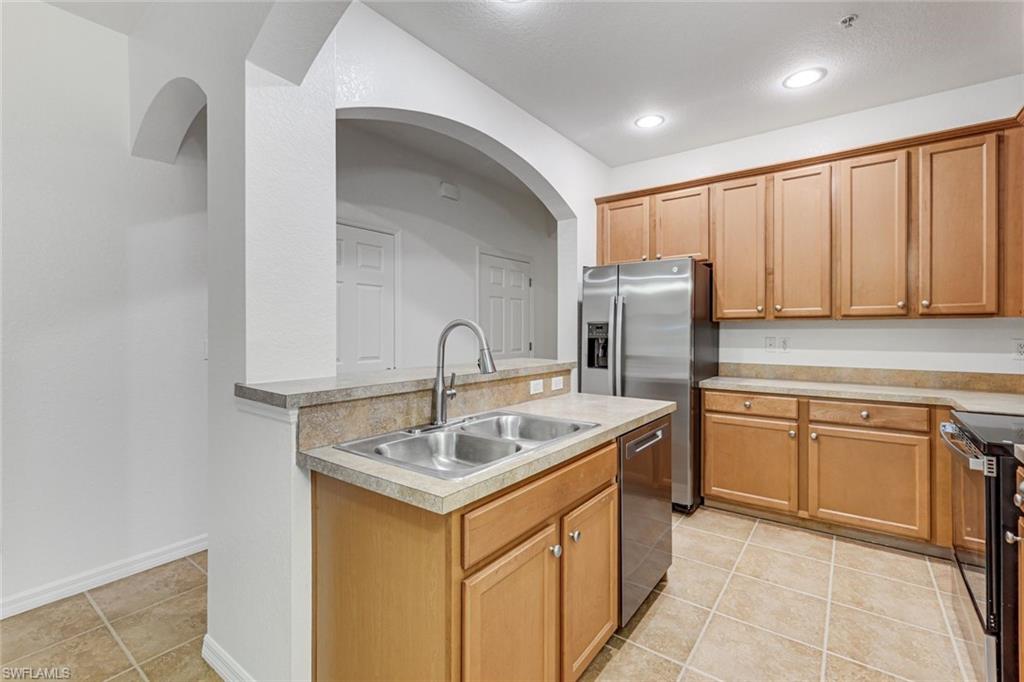 SOMERSET TOWNHOMES - Residential