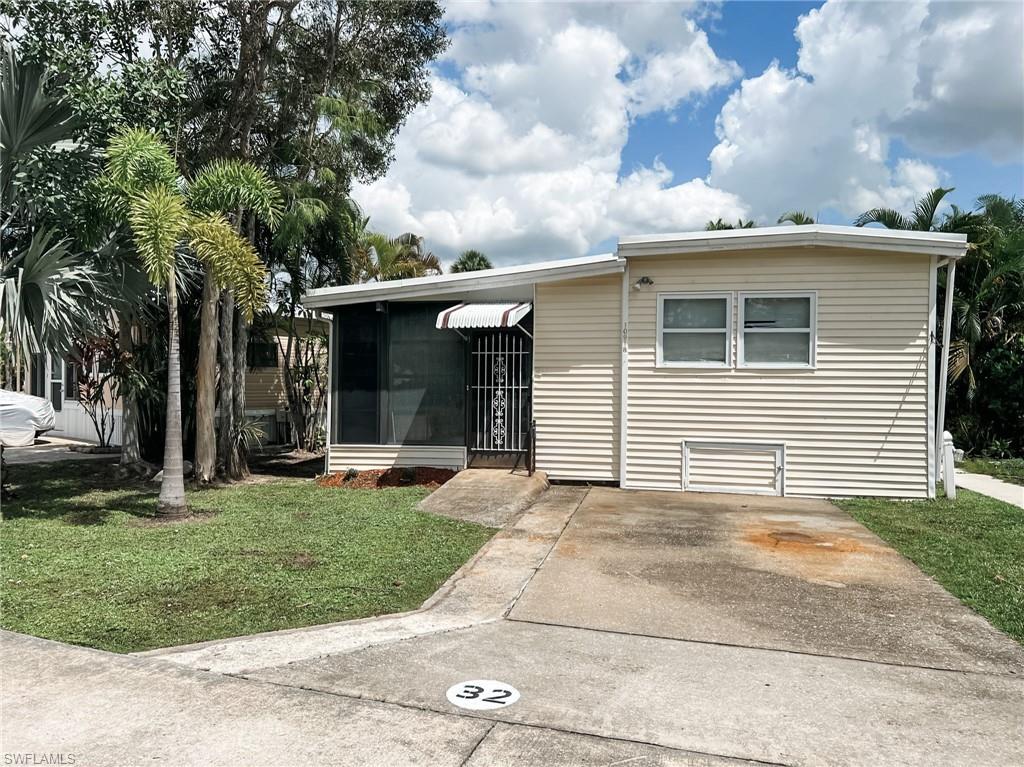 CORKSCREW WOODLANDS - Residential