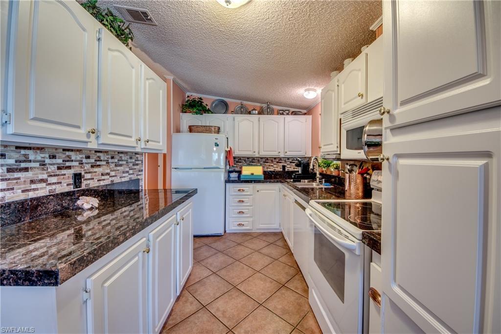 PINE ISLAND COVE - Residential