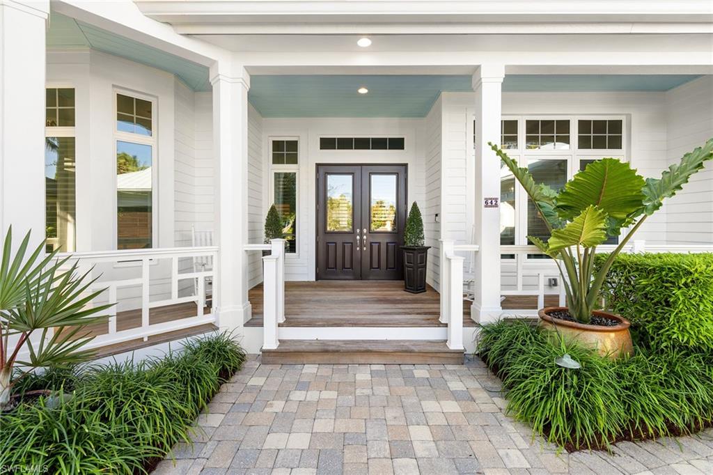 OLDE NAPLES - Residential