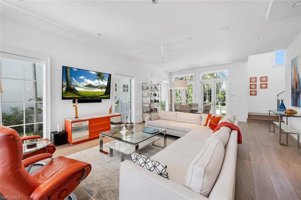 OLDE NAPLES - Residential