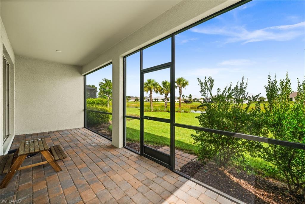 EDGEWATER - Residential