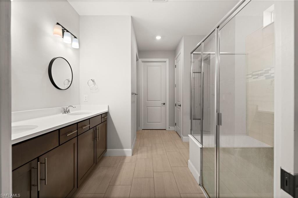 EDGEWATER - Residential
