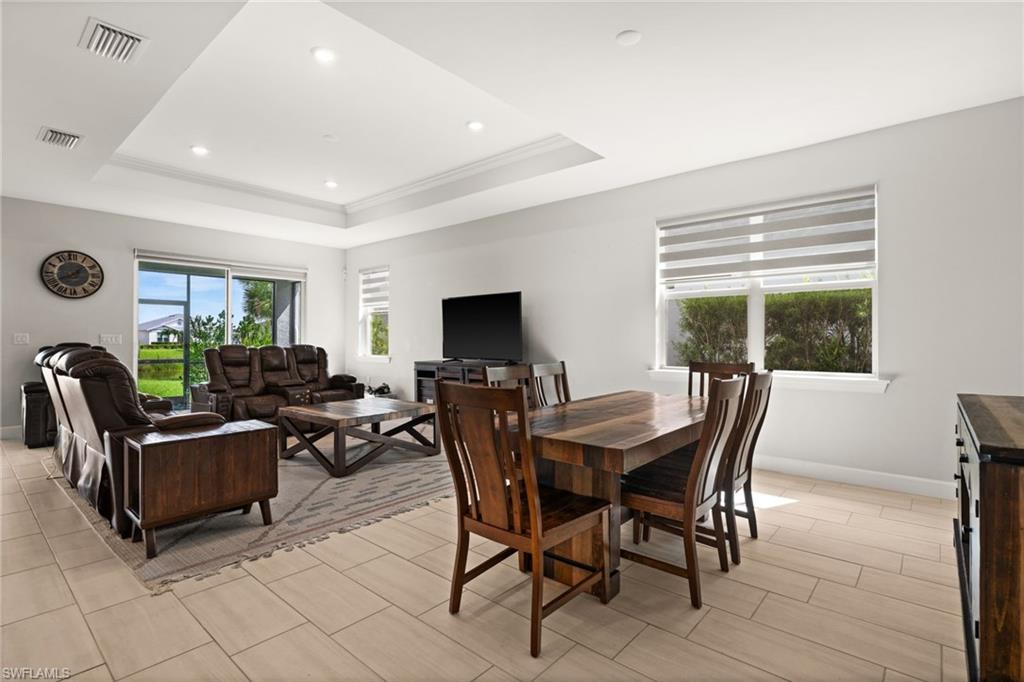 EDGEWATER - Residential